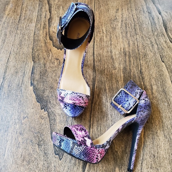 Heels - Picture 3 of 3